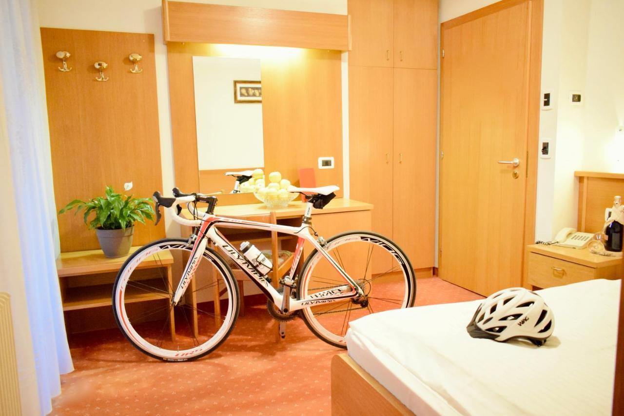 Hotel Waldheim Sarnonico Zewnętrze zdjęcie