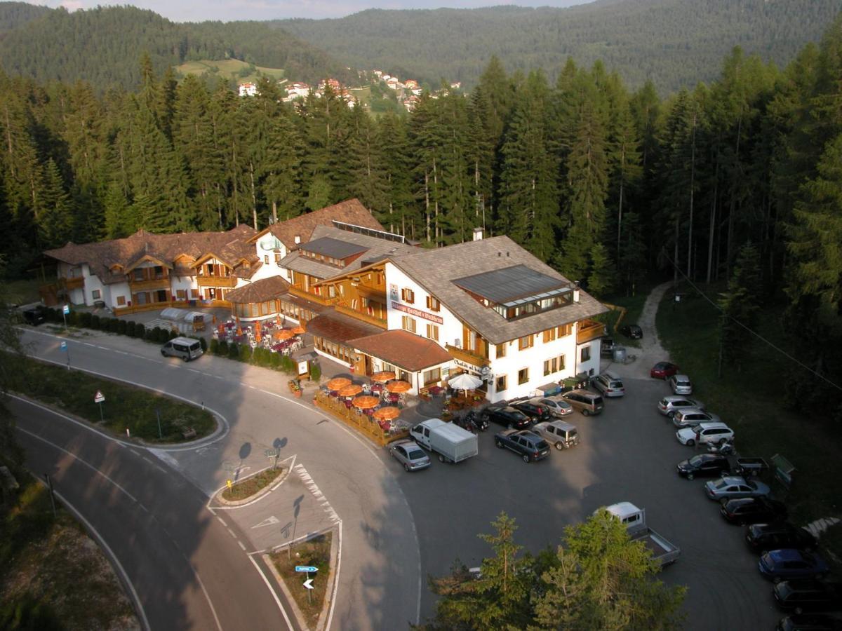 Hotel Waldheim Sarnonico Zewnętrze zdjęcie
